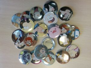 Значки с персонажами мультфильмов
